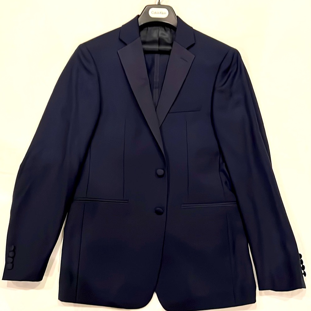 Calvin Klein 2pc Suit Set